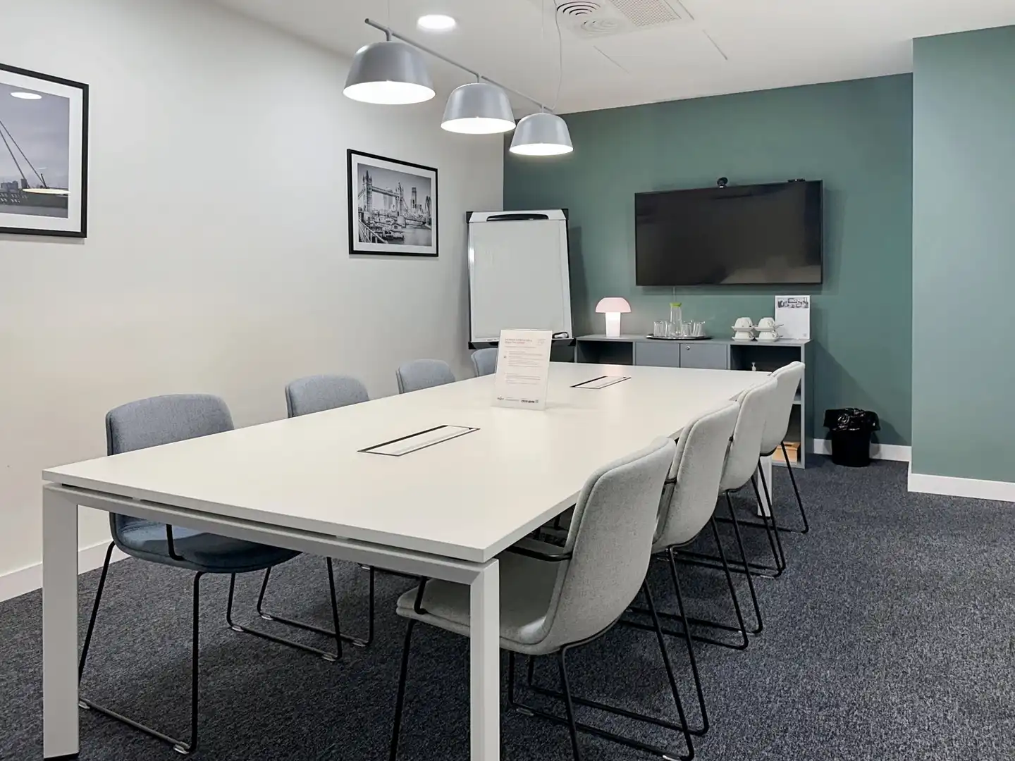 Office for rent in Tres Cantos  with Air Conditioner, Heating and Furnished