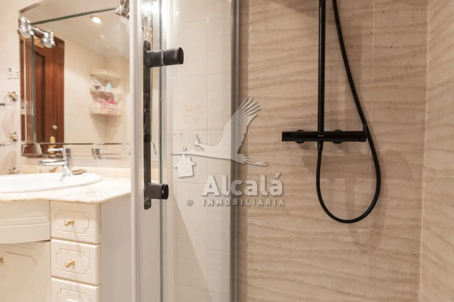 Badezimmer von Wohnung zum Verkauf in Alcalá de Henares mit Heizung und Terrasse