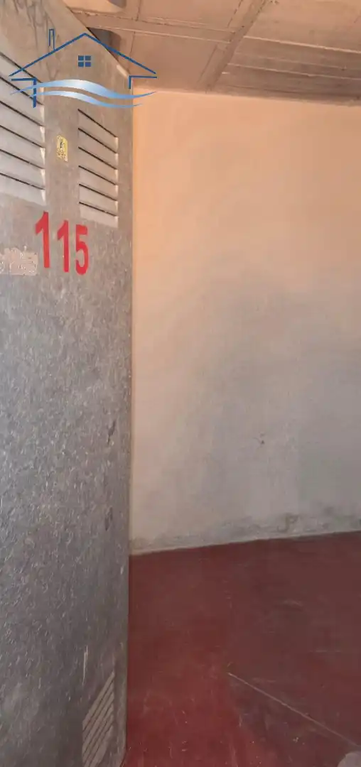Wohnung zum Verkauf in Alicante / Alacant mit Klimaanlage, Abstellraum und Ofen