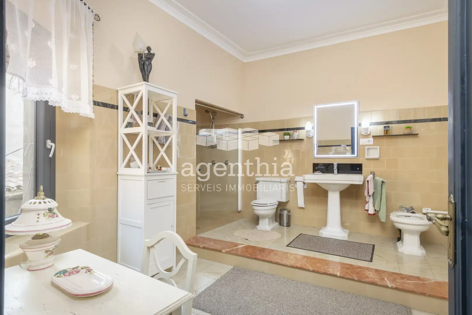 Baño de Finca rústica en venta en Begur con Calefacción, Terraza y Trastero