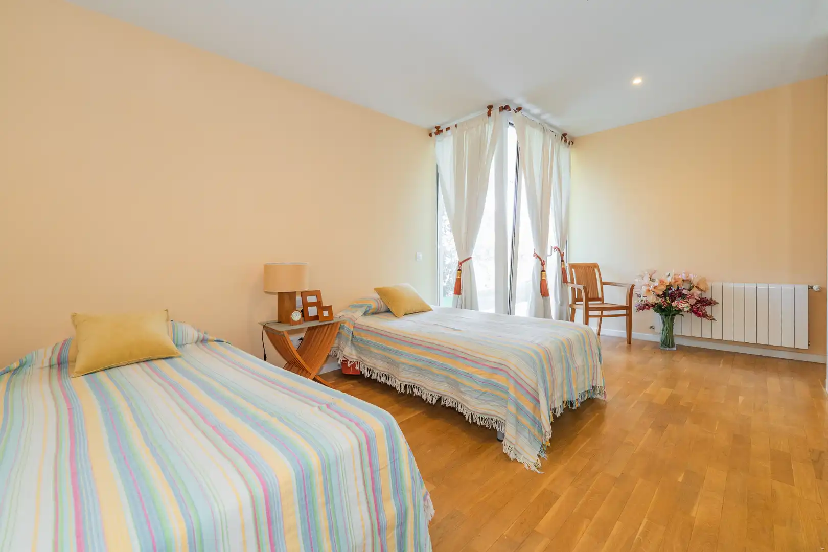 Bedroom of Houses for sale in Ciudalcampo  with Air Conditioner, Heating and Private garden