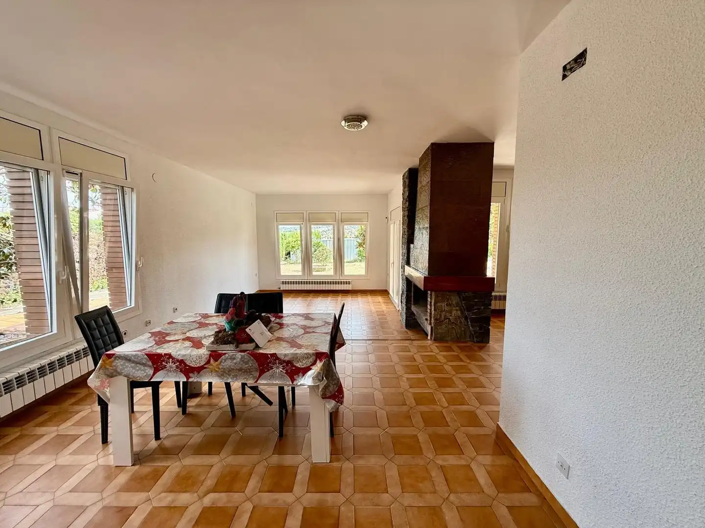 Comedor de Casa o chalet en venta en El Bruc con Calefacción, Jardín privado y Terraza