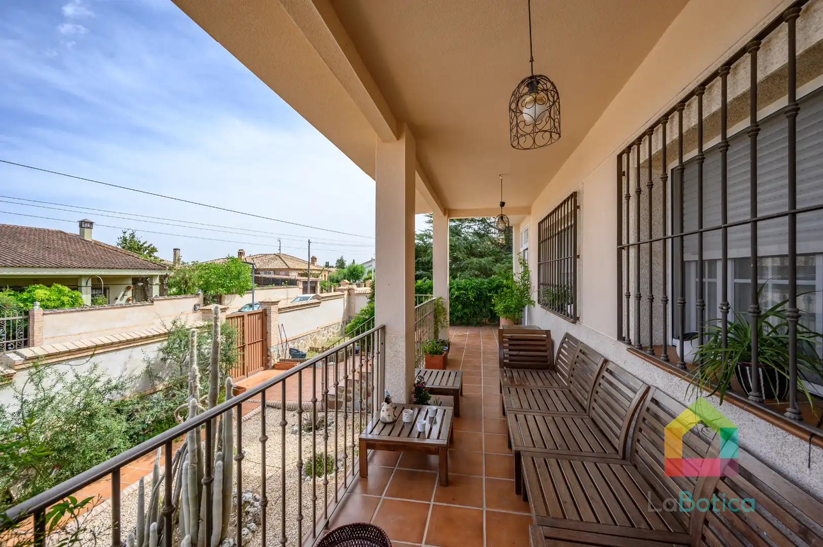 Terrassa de Casa o xalet en venda en Cobisa amb Aire condicionat, Calefacció i Jardí privat