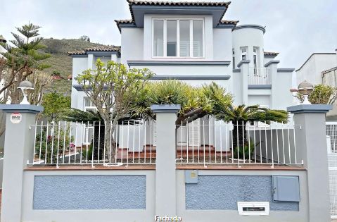 Exterior view of Houses for sale in San Cristóbal de la Laguna  with Air Conditioner, Private garden and Parquet flooring