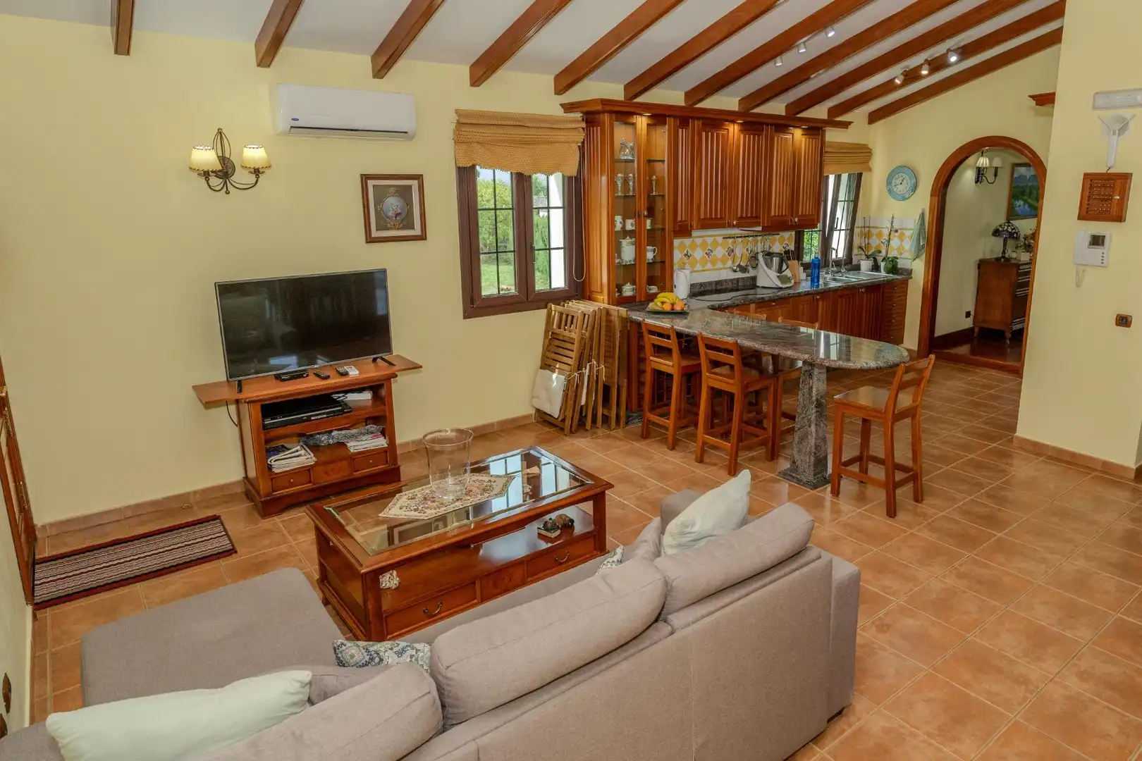 Sala de estar de Casa o chalet en venta en Vega de San Mateo con Aire acondicionado, Calefacción y Jardín privado