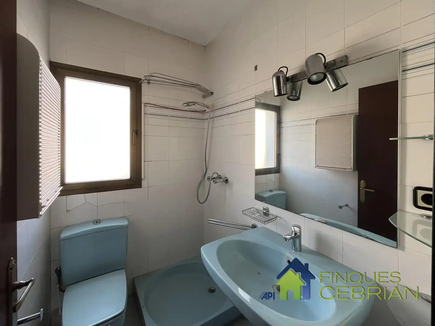 Baño de Ático en venta en Alella con Calefacción