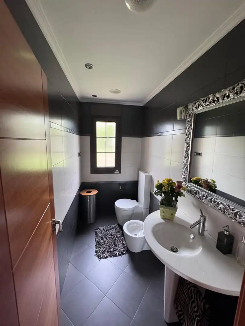 Baño de Casa o chalet en venta en Gijón  con Calefacción, Terraza y Trastero