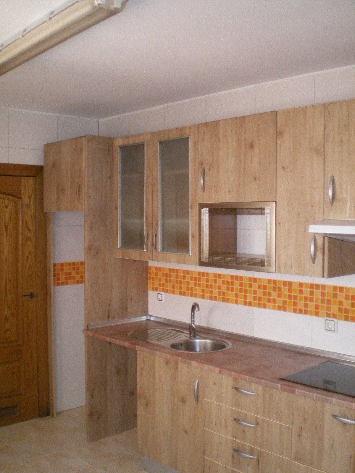 Kitchen of House or chalet to rent in Fuerte del Rey  with Heating, Terrace and Balcony