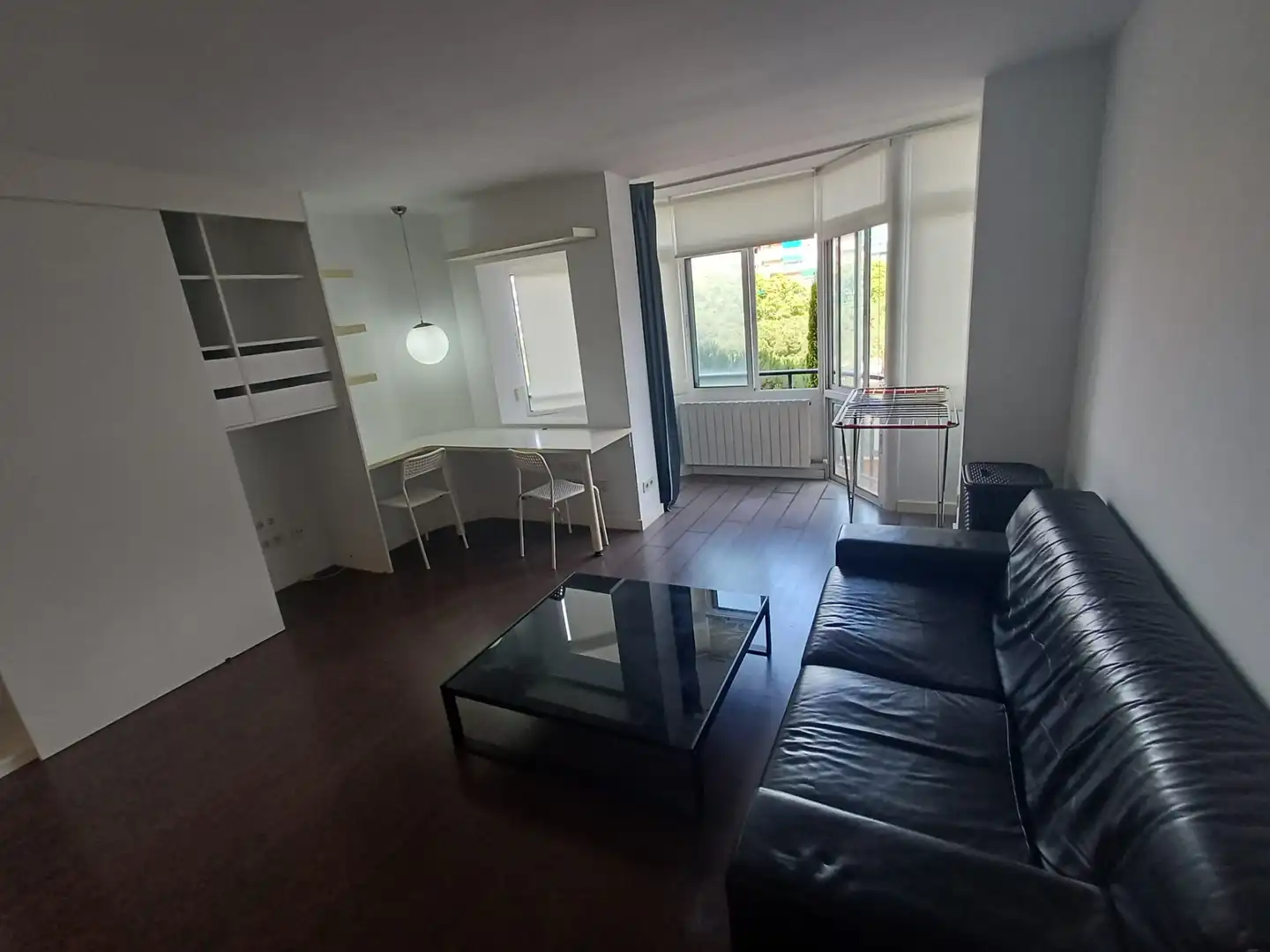 Living room of Flat for rent in Barcelona  with Heating, Parquet flooring and Furnished
