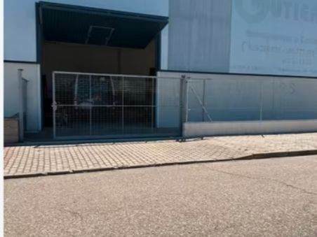 Aparcament de Local en venda en Zamora Capital 