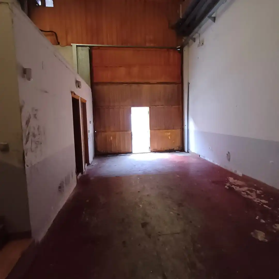 Nave industrielle à vendre à C/ Francisco de Medina y Mendoza, imagen 3