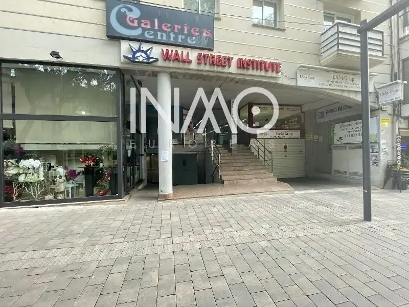 Local comercial en venta en Maximi Fornes