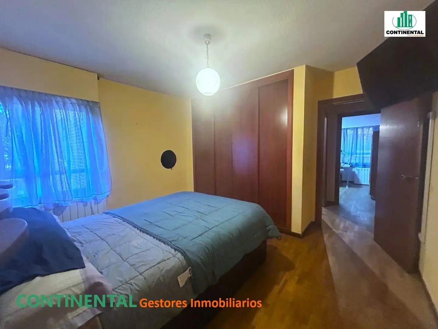 Dormitori de Pis de lloguer en Galapagar amb Calefacció, Terrassa i Moblat