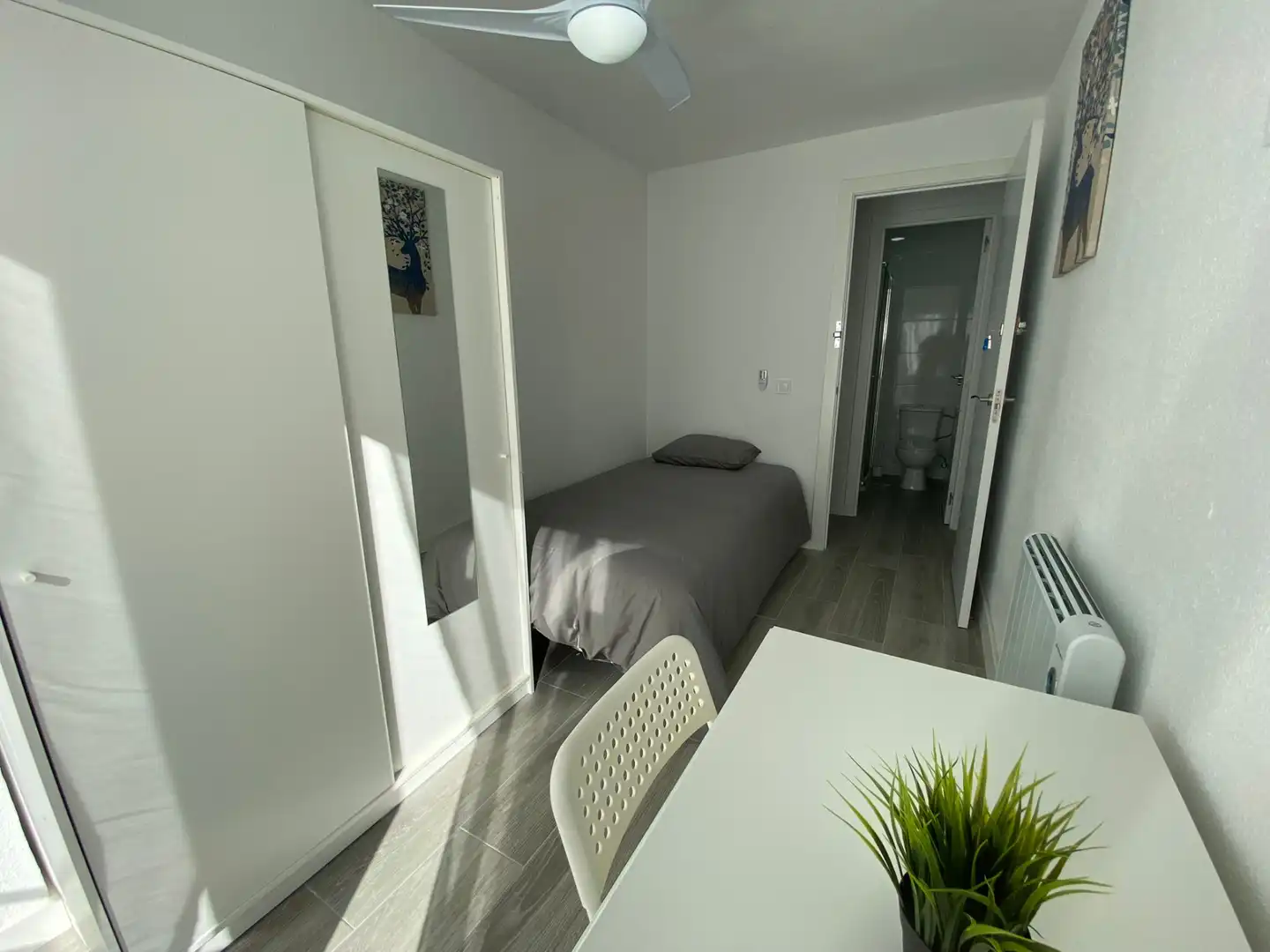 Habitación de Piso de alquiler en Madrid con Calefacción, Amueblado y Horno