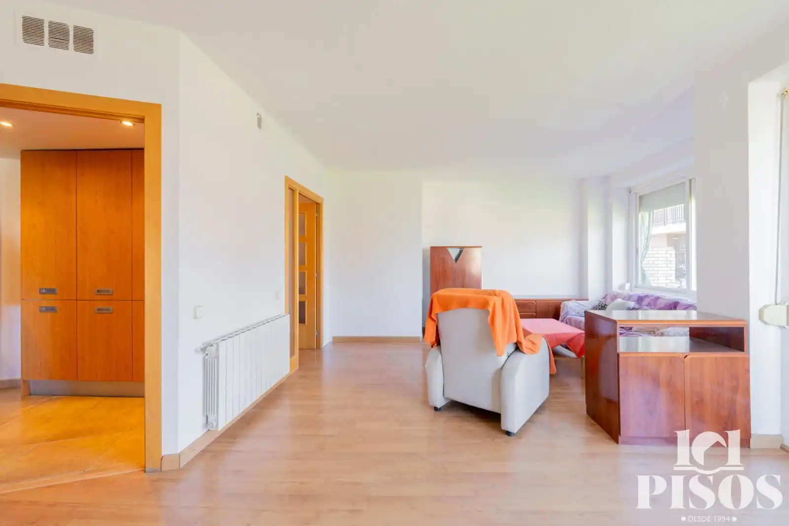 Sala de estar de Piso de alquiler en Sant Cugat del Vallès con Calefacción, Parquet y Terraza