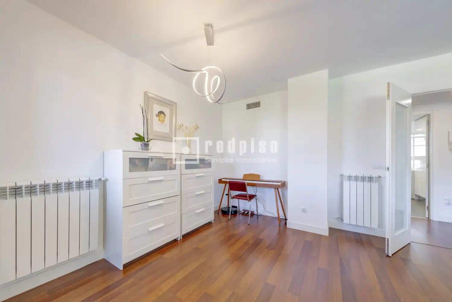 Bedroom of Flat for sale in Boadilla del Monte  with Air Conditioner, Heating and Private garden