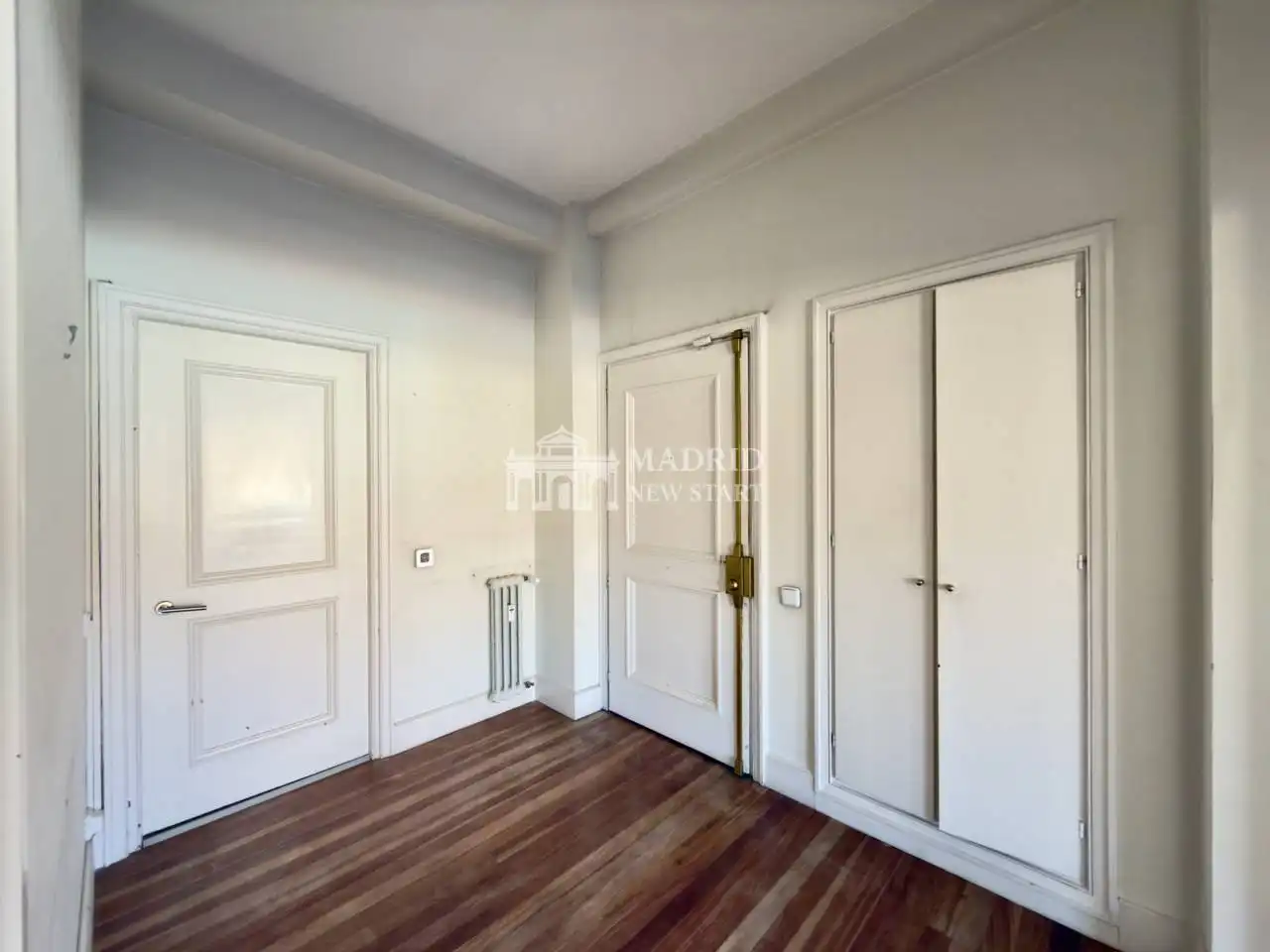 Schlafzimmer von Wohnung zum Verkauf in Madrid mit Klimaanlage, Heizung und Terrasse