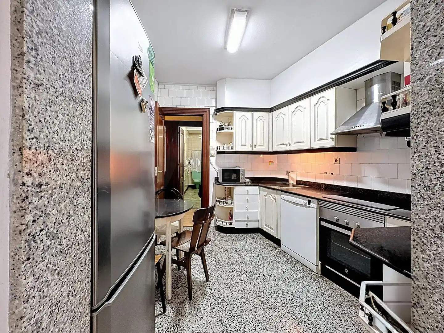 Cuina de Casa o xalet en venda en Pontevedra Capital  amb Calefacció i Terrassa