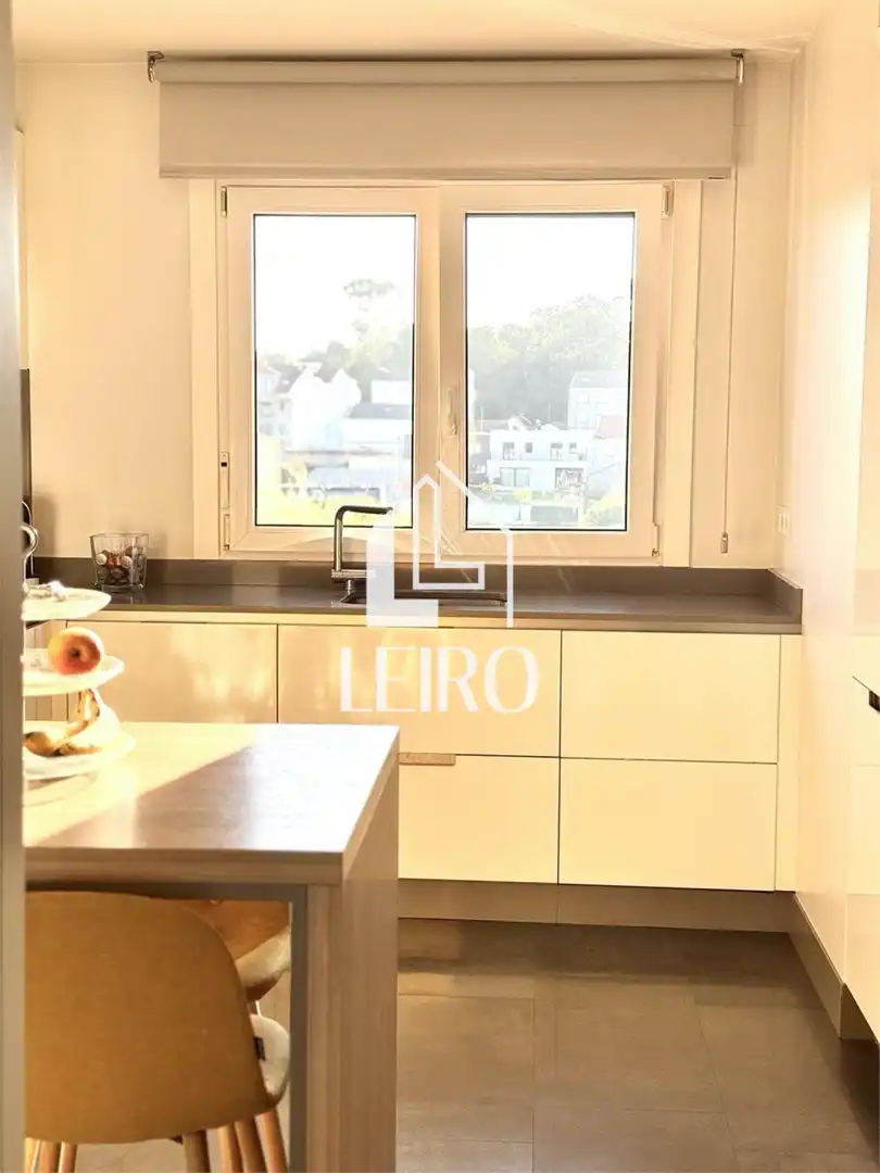 Cocina de Dúplex en venta en Cambados con Calefacción, Trastero y Amueblado