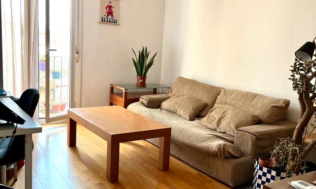 Piso en Venta en Carrer de Martínez de la Rosa en Vila de Gràcia