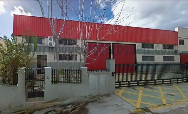 Nau industrial en venda a Crevillent