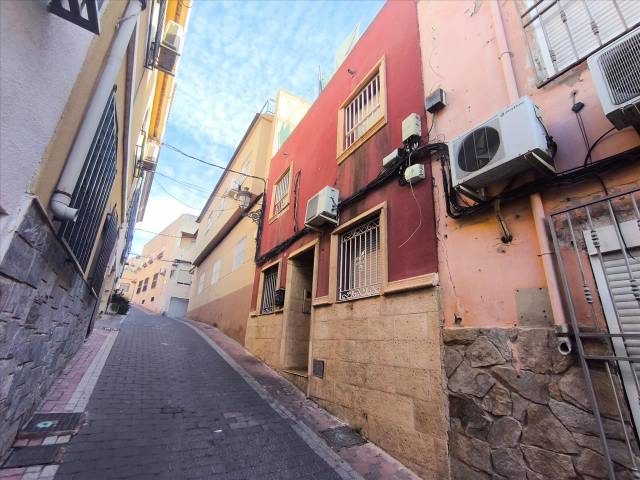 Casa-chalet en Venta en Cid Campeador en El Castillo - San Roque - El Carmen