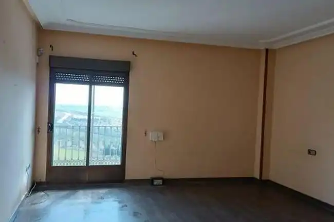 Flat for sale in De Cazorla, Torreperogil