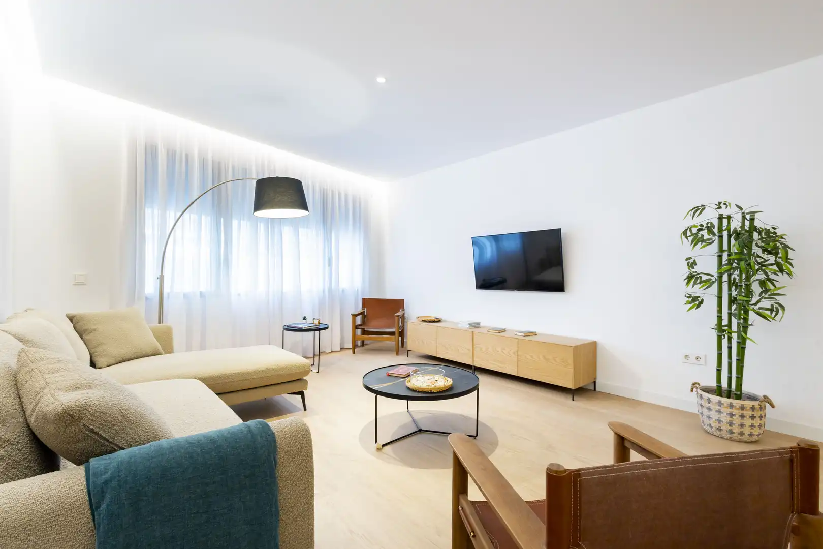 Living room of Flat for sale in Santa Cruz de Tenerife  with Air Conditioner and Storage room