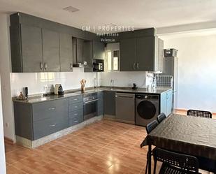 Kitchen of Flat to rent in  Valencia Capital  with Air Conditioner, Terrace and Balcony