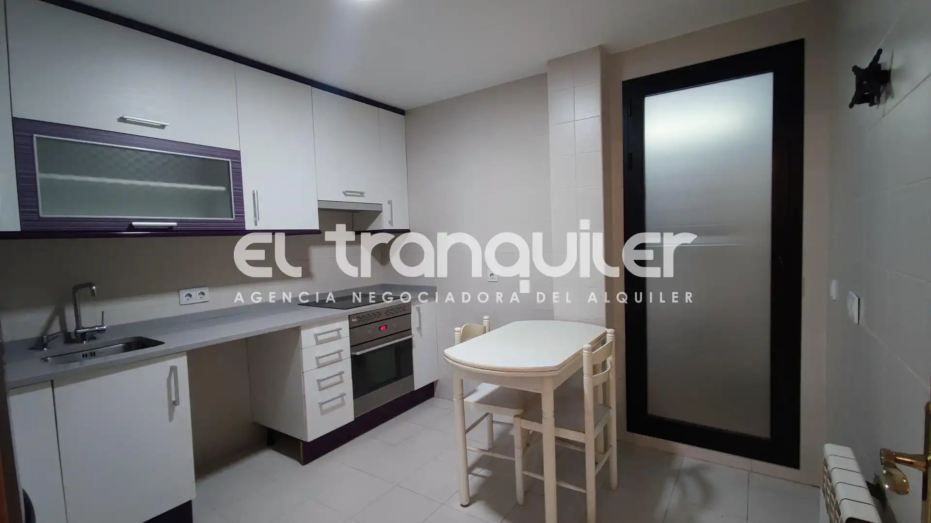 Flat for rent in Calle Tubas, Cuatro vientos