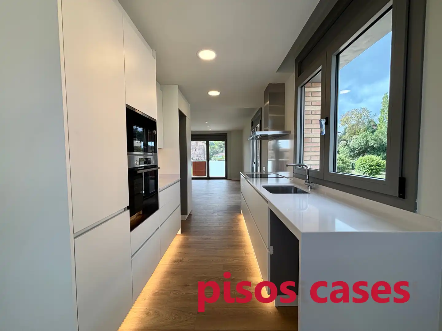 Neubau-Wohnung mit Terrasse zum Verkauf in Carrer Josep Ventura 51, imagen 11