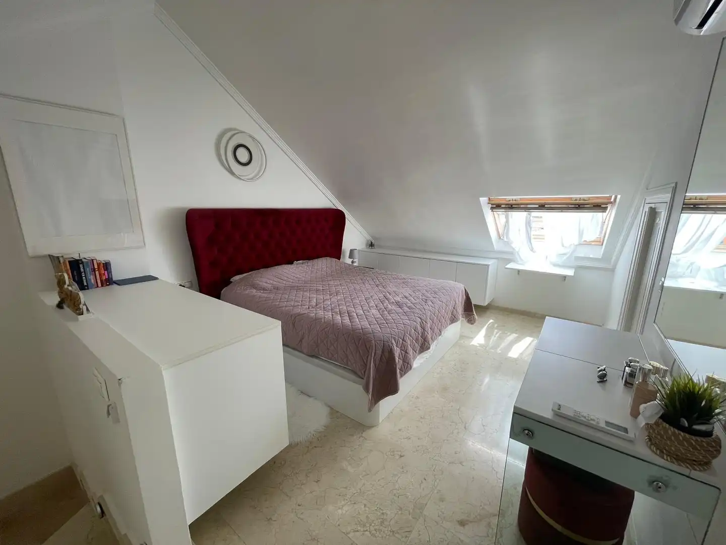 Dormitori de Casa adosada en venda en Mijas amb Aire condicionat, Jardí privat i Terrassa