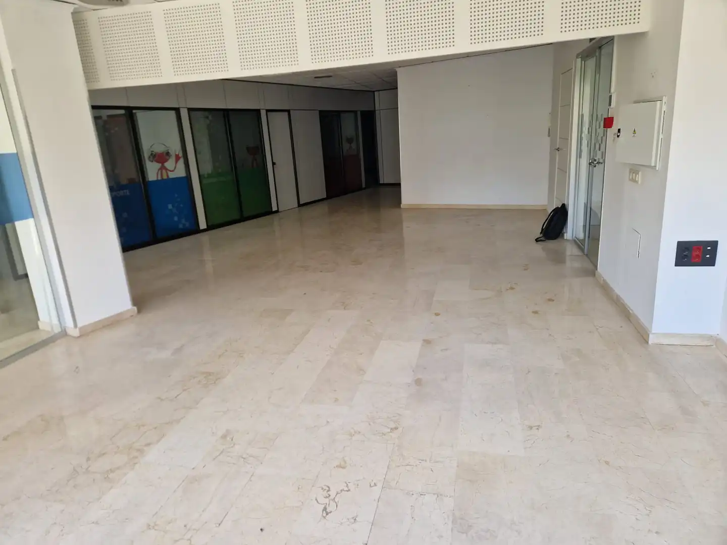 Bureau avec ascenseur à louer à Plaza Altozano 4, imagen 16