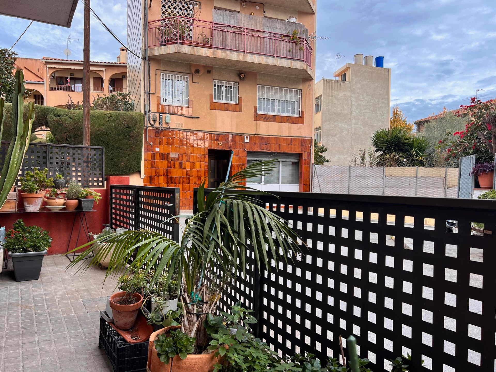 Vista exterior de Planta baixa en venda en Vilassar de Dalt amb Aire condicionat, Terrassa i Forn