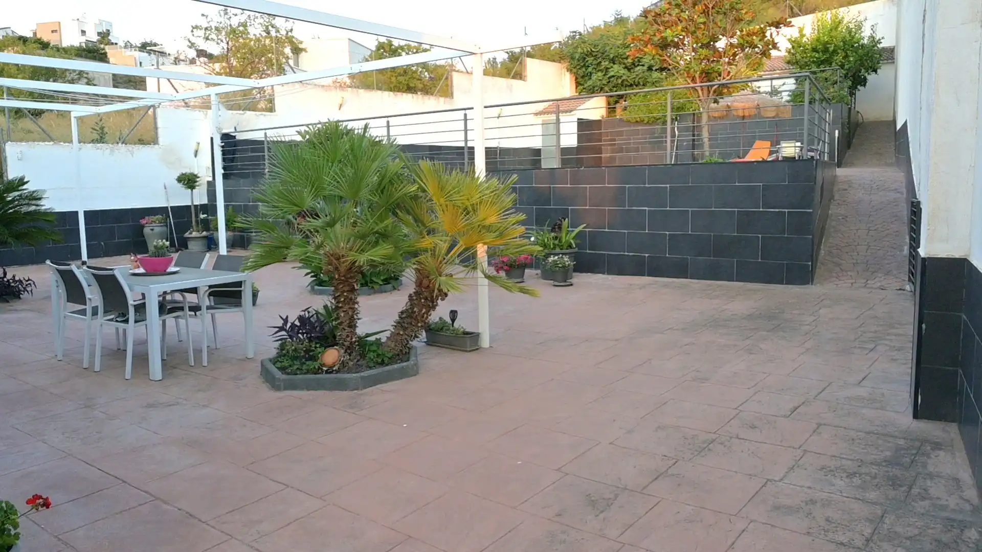 Terrassa de Casa o xalet en venda en La Zubia amb Aire condicionat, Calefacció i Jardí privat