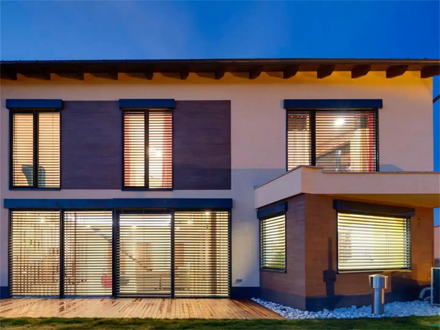 Exterior view of Houses for sale in Almazán, Soria