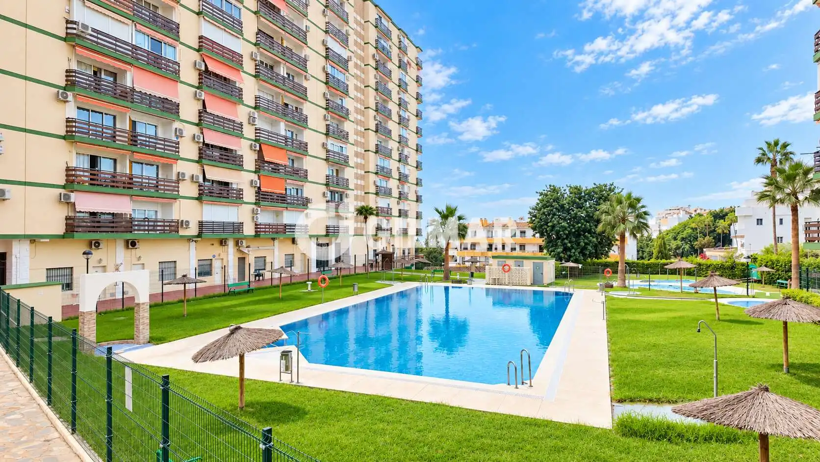 Estudio con piscina en venta en Parque de la Paloma