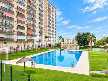 Estudi amb piscina en venda a Parque de la Paloma