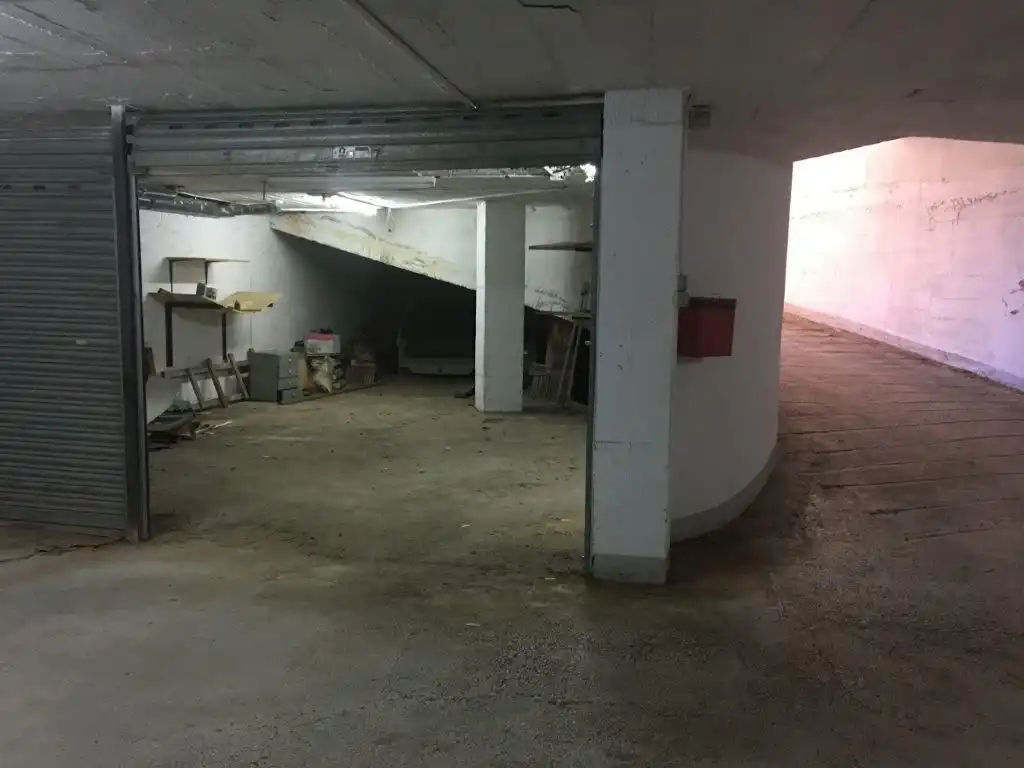 Business premises for sale in Carrer de la Torre de Taialà 40, imagen 35