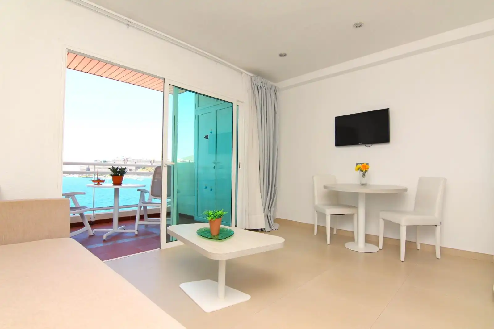 Habitación de Piso de alquiler en Mogán con Terraza, Amueblado y Microondas