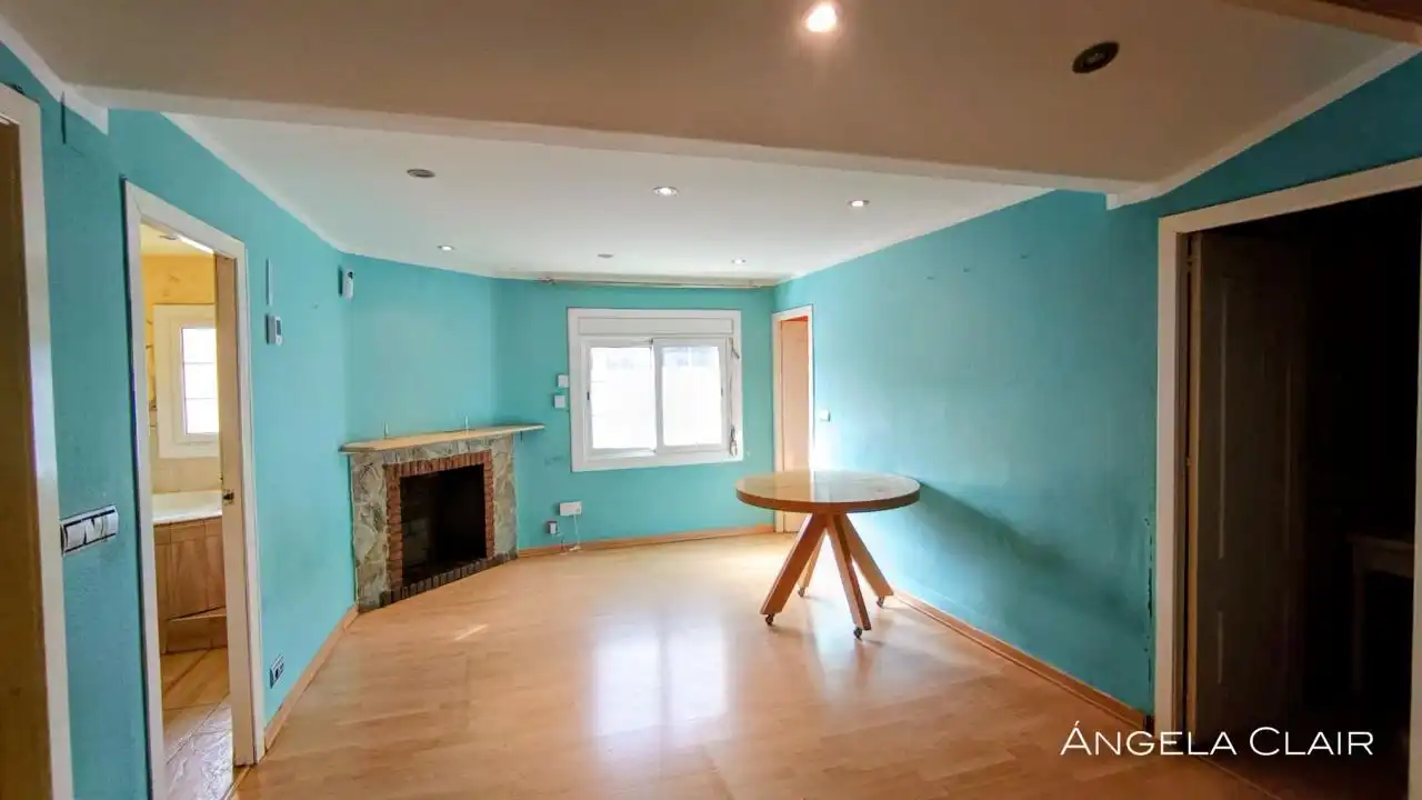 Sala de estar de Piso en venta en Ripollet con Calefacción, Parquet y Balcón