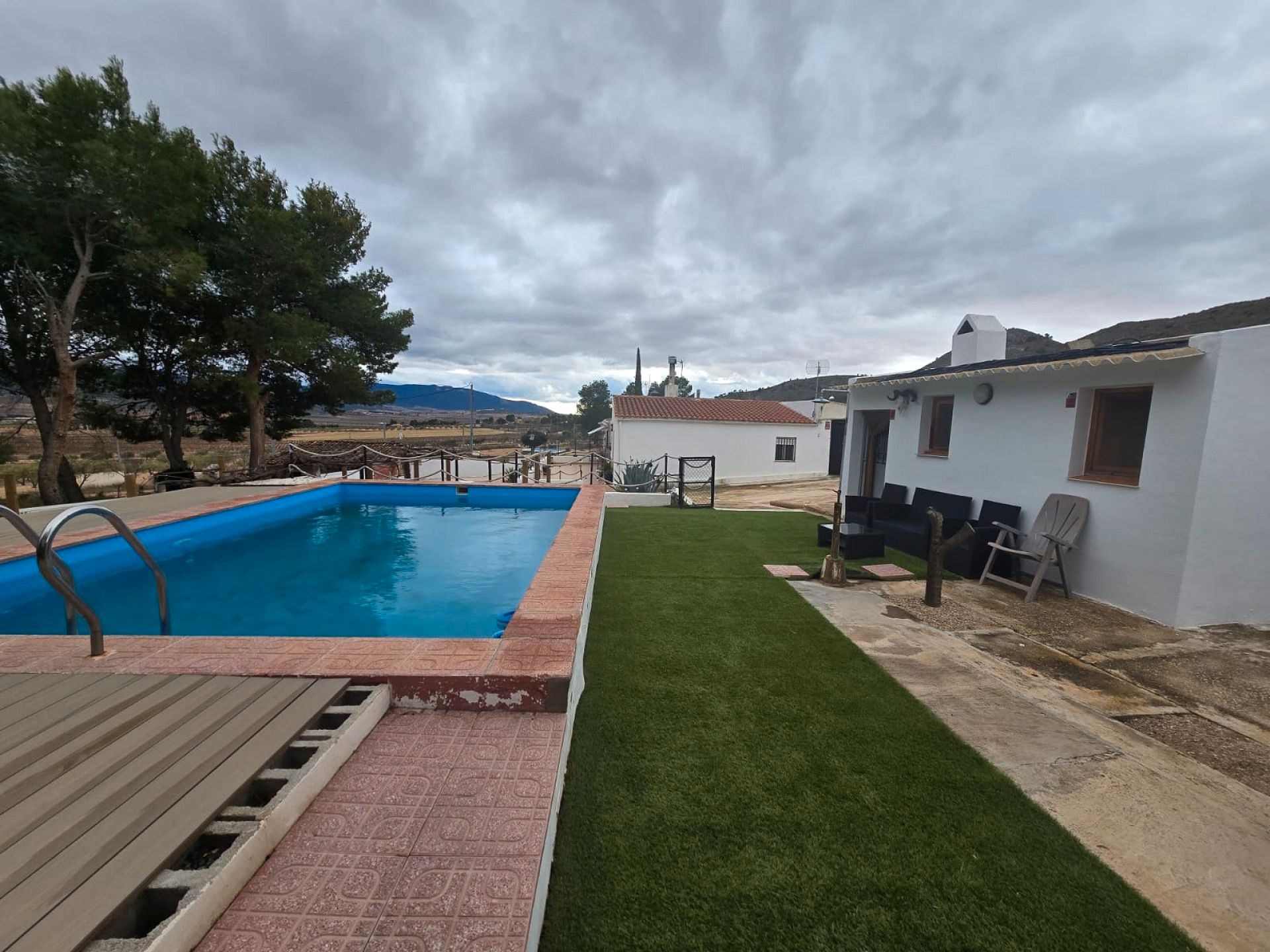 Piscina de Casa o xalet en venda en Yecla amb Jardí privat, Terrassa i Piscina