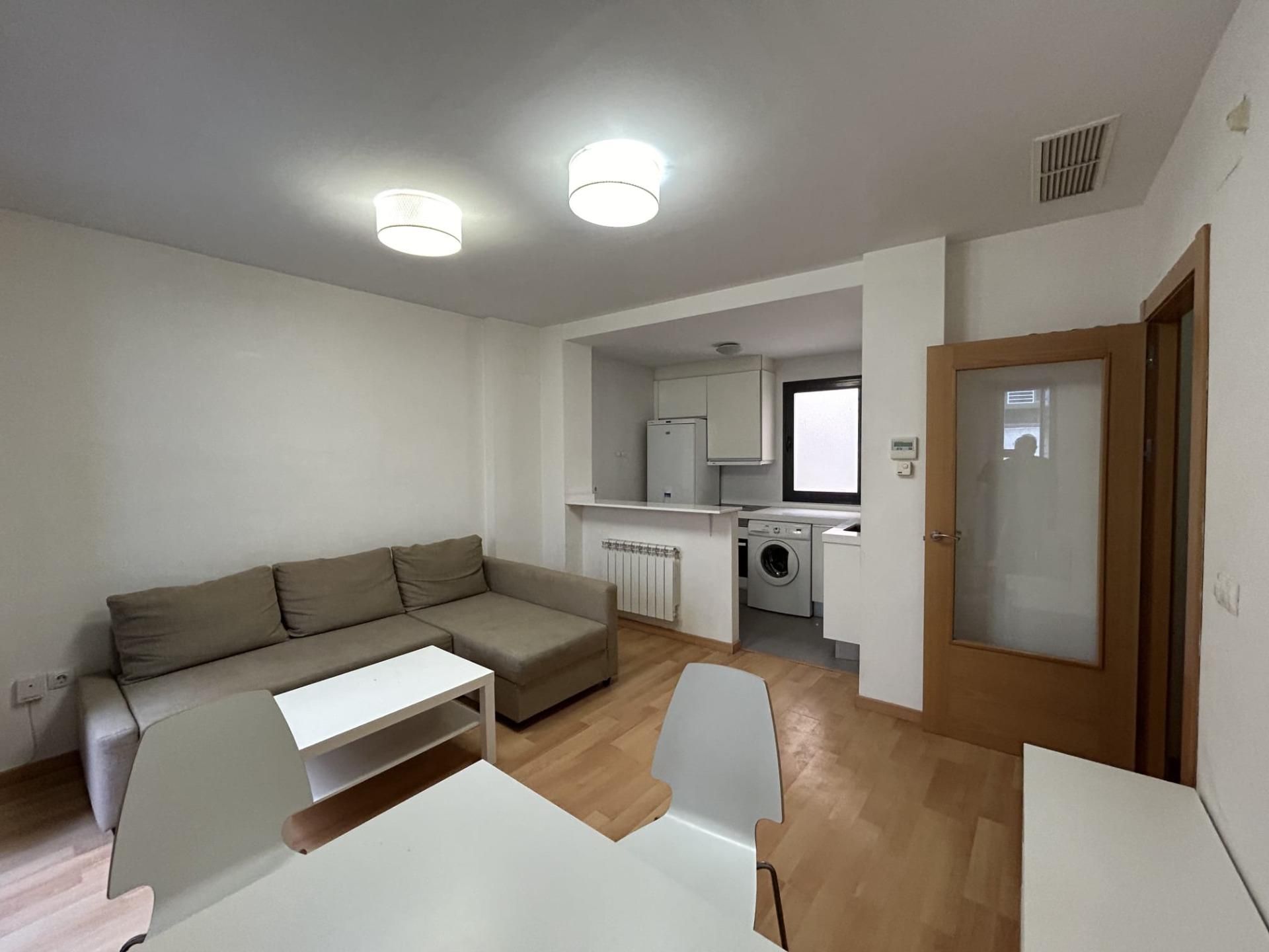 Apartment to rent in  HORNO DE HAZA, 34, Centro - Sagrario