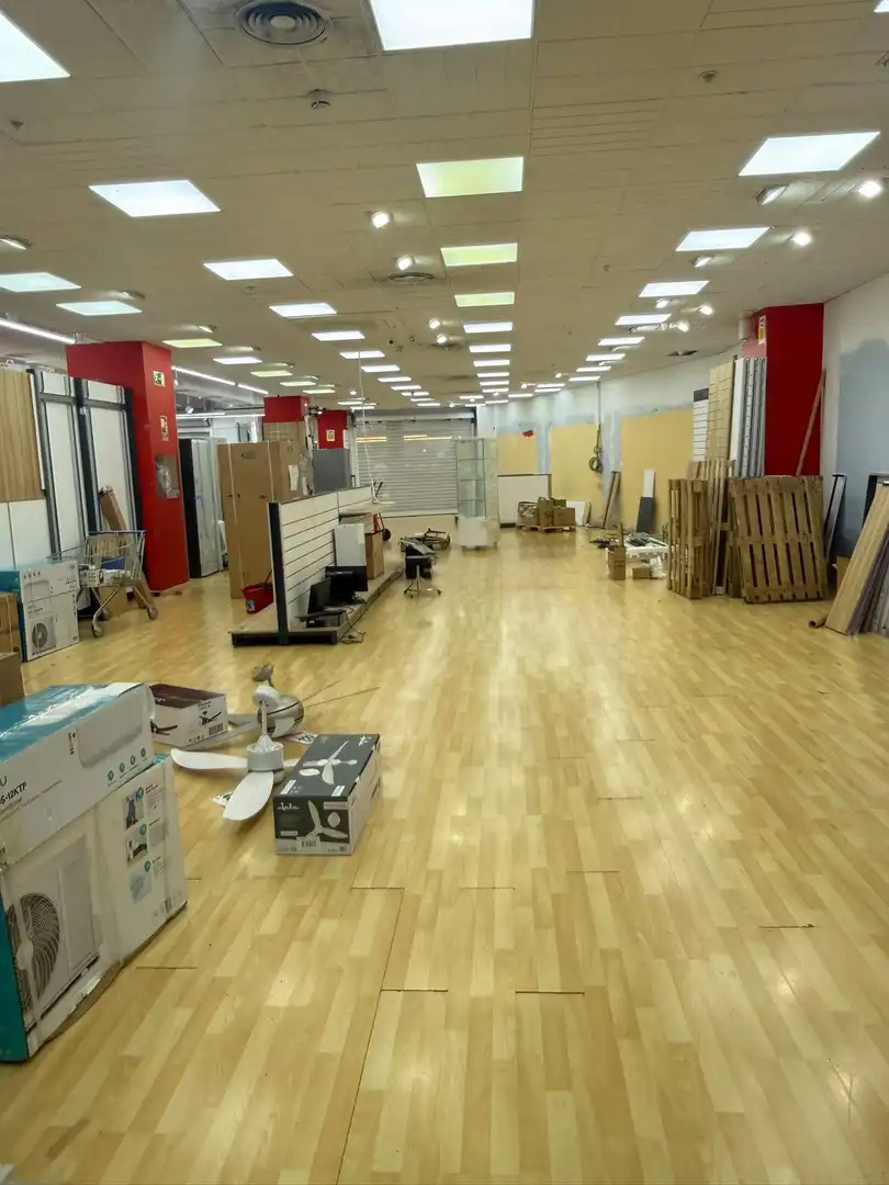 Local comercial en alquiler en Carrer Baricentro B-006a, imagen 10