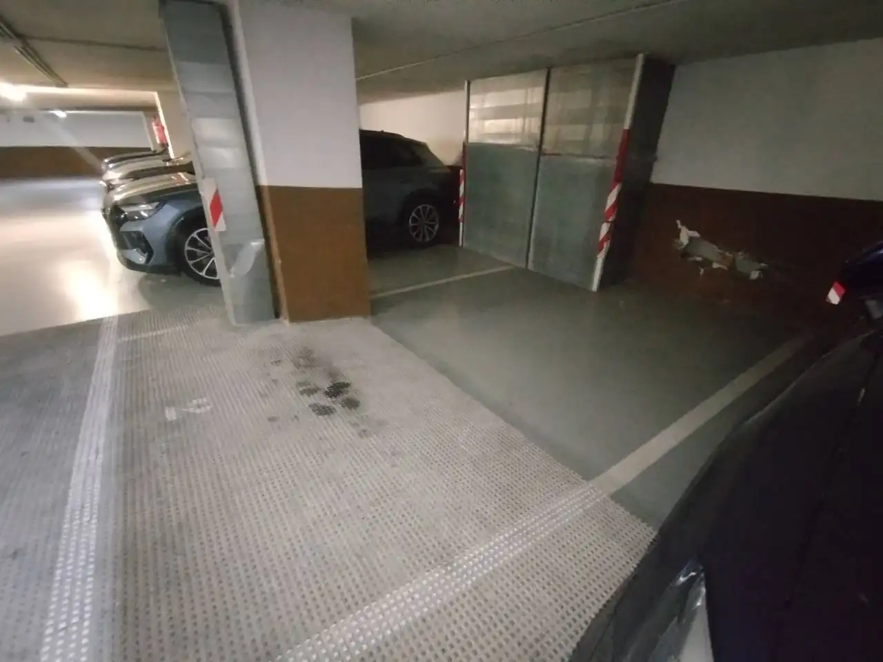 Parking with lift for sale in Abando - Albia, imagen 4