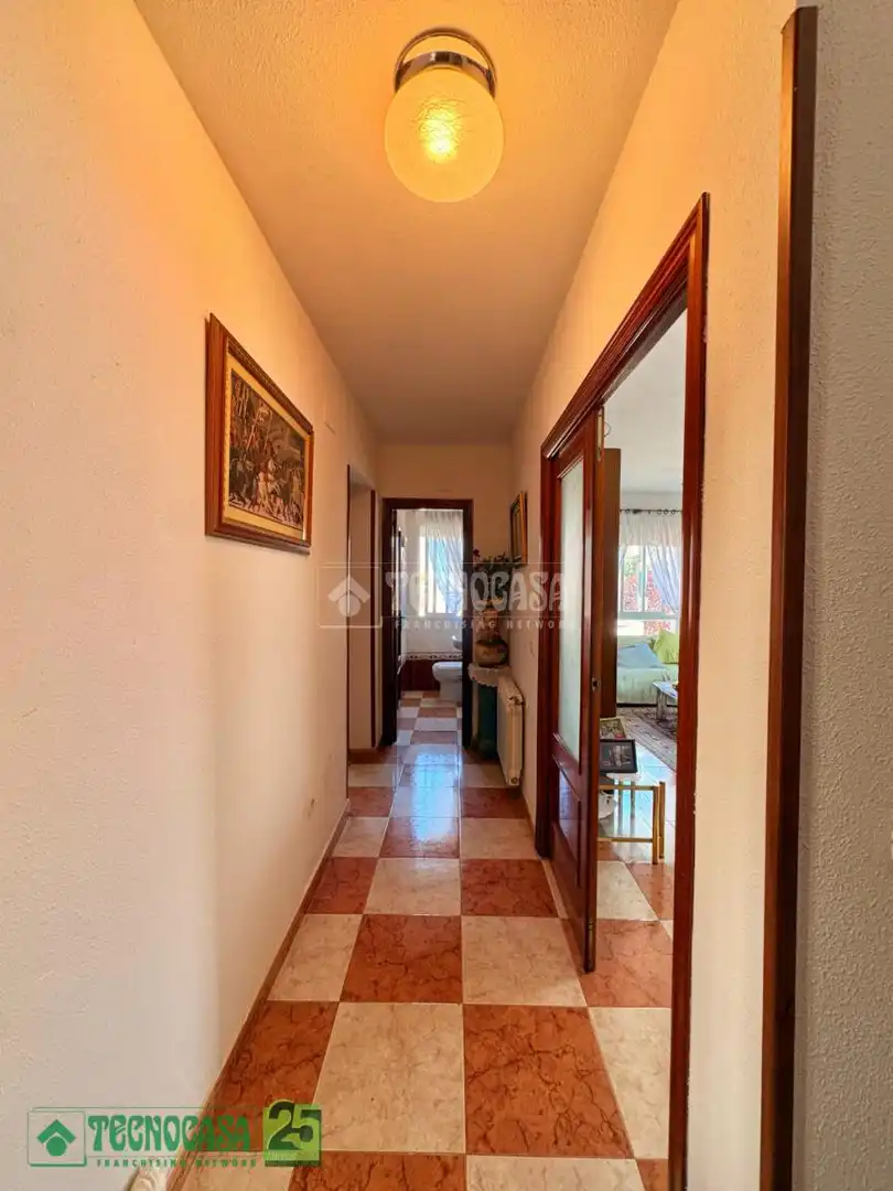 Casa adosada en venta en Lillo con Calefacción