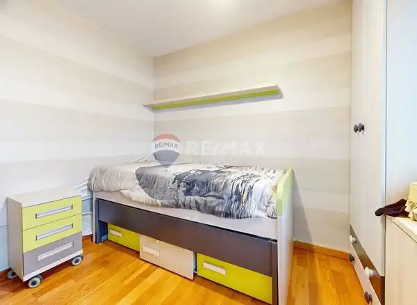 Habitación de Piso en venta en Vigo  con Calefacción y Trastero