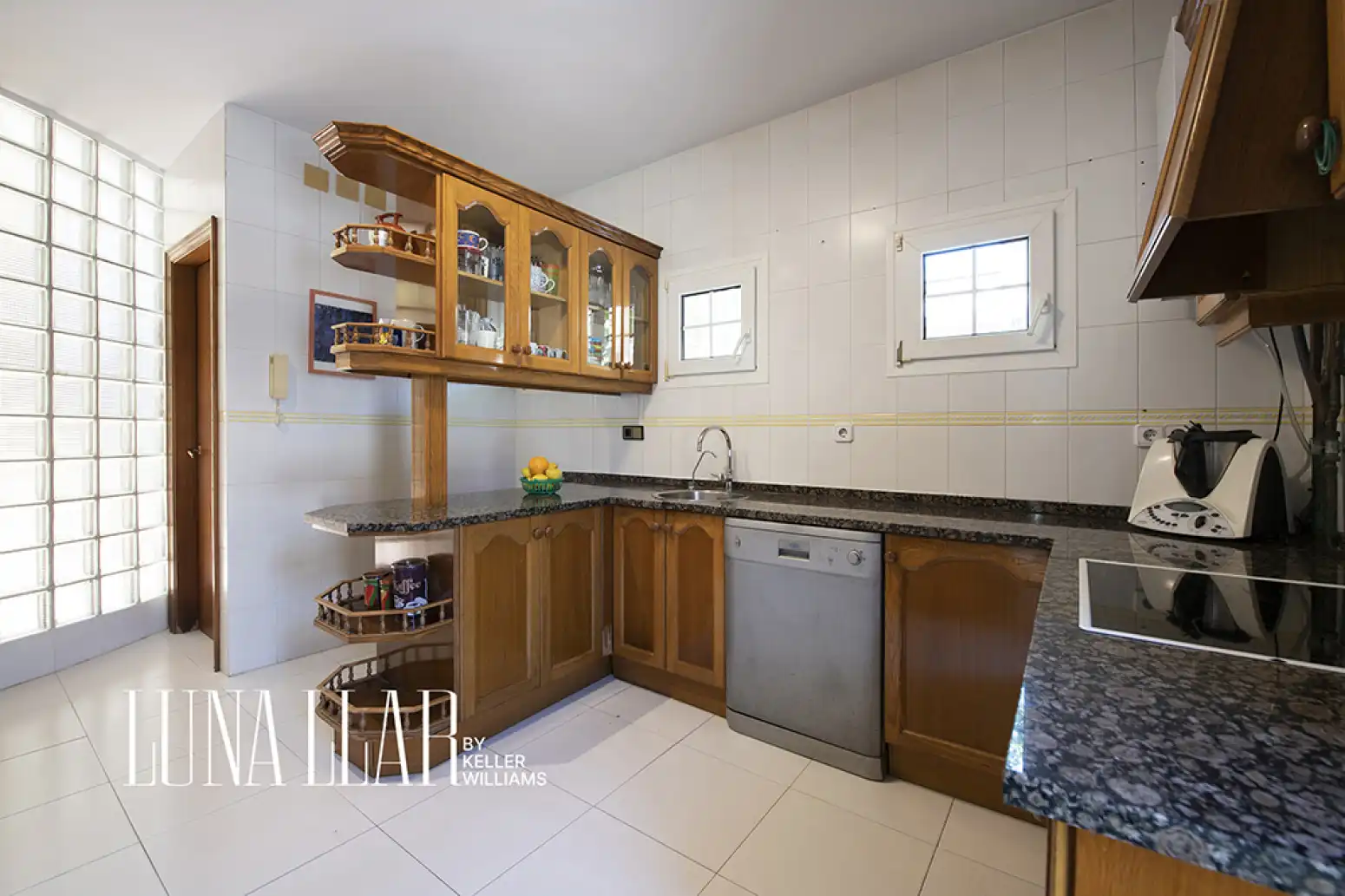 Kitchen of Houses for sale in Castelldefels  with Air Conditioner, Heating and Private garden