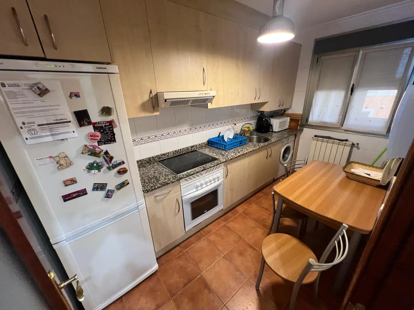 Küche von Maisonette zum Verkauf in Nava mit Heizung, Abstellraum und Möbliert