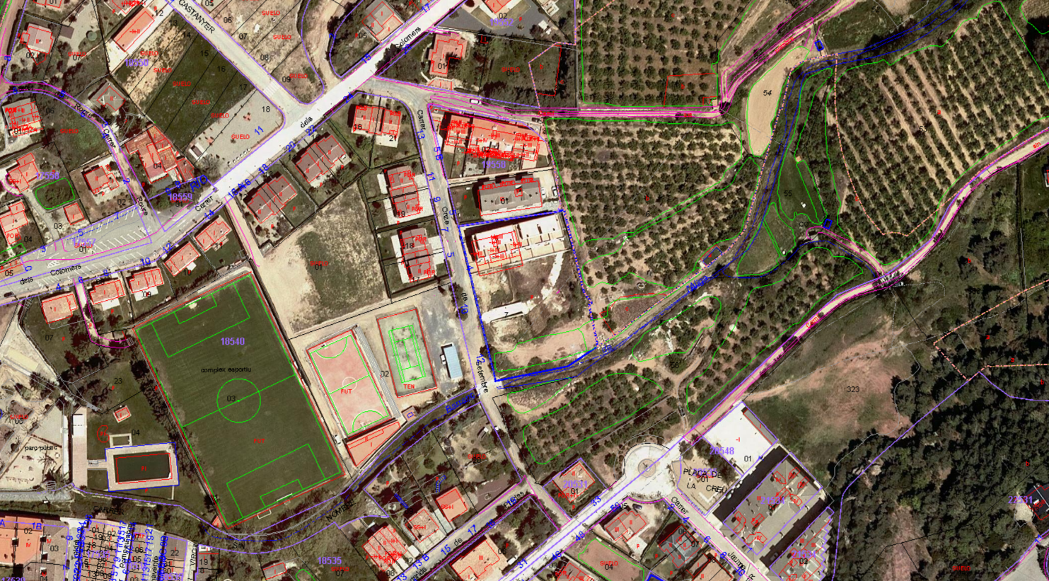 Edifici en venda en Prades